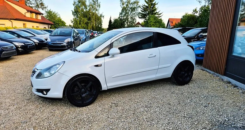 Opel Corsa cena 9999 przebieg: 214000, rok produkcji 2008 z Knyszyn małe 596